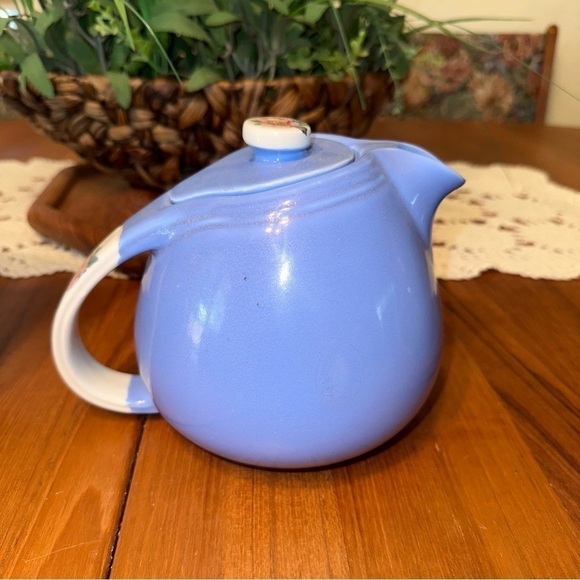 Vintage 3 Hall's Rose Parade pitchers, water, tea pot creamer - Picture 5 of 13